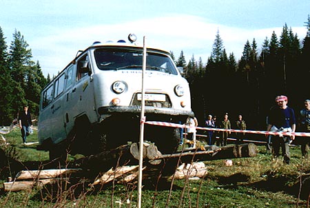 photo01ab.jpg (28101 bytes)